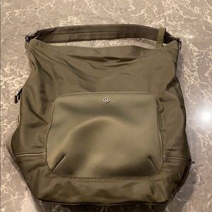 Lululemon tote bag